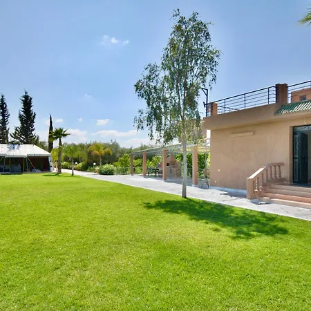 Ferme De Vacances Avec Une Grande Villa A Marrakech Marrakesh Exterior photo