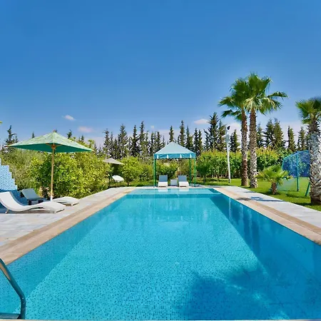 Ferme De Vacances Avec Une Grande Villa A Marrakech Marrakesh Exterior photo