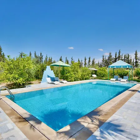 Ferme De Vacances Avec Une Grande Villa A Marrakech Marrakesh Exterior photo