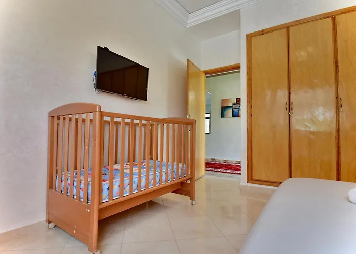 Ferme de vacances avec une grande villa à Marrakech